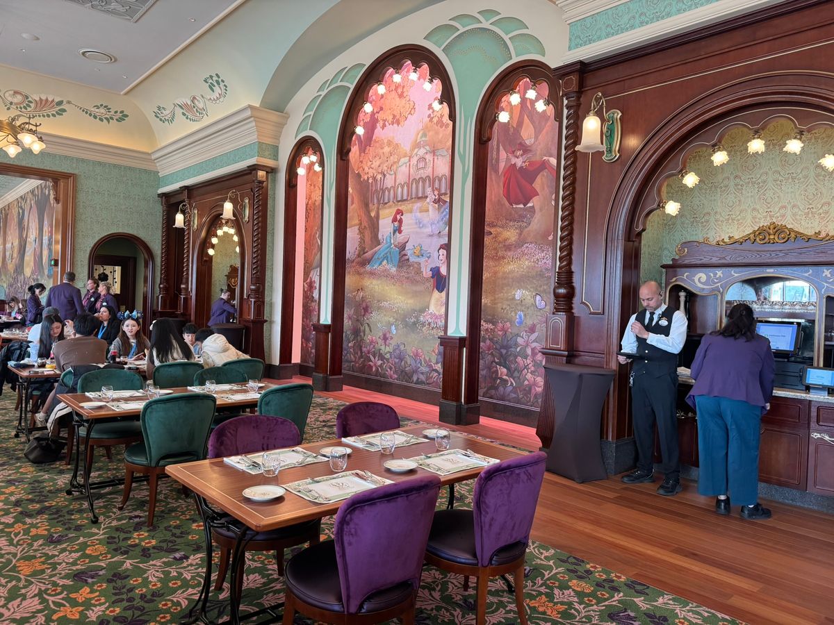 Regal View Restaurant inside