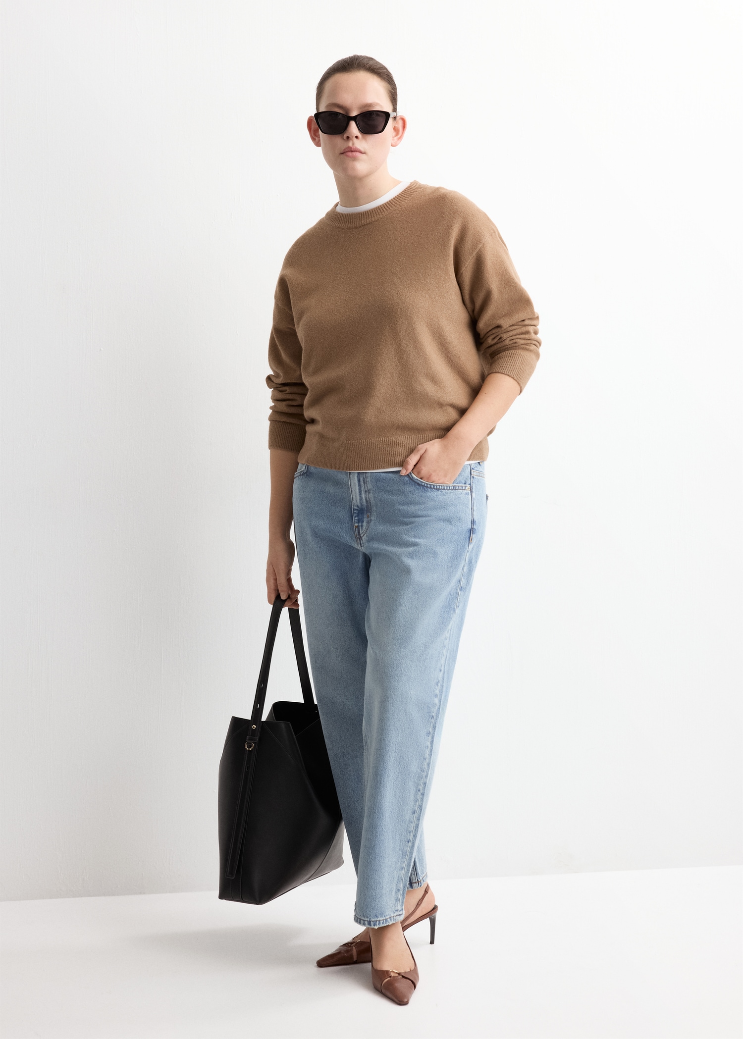 Mid Rise Straight Jeans - Women | Mango United Kingdom