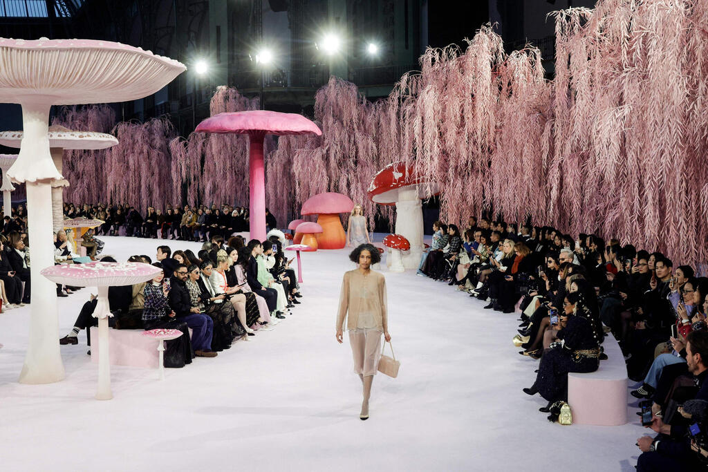 Stephanie Cavali at the Chanel show