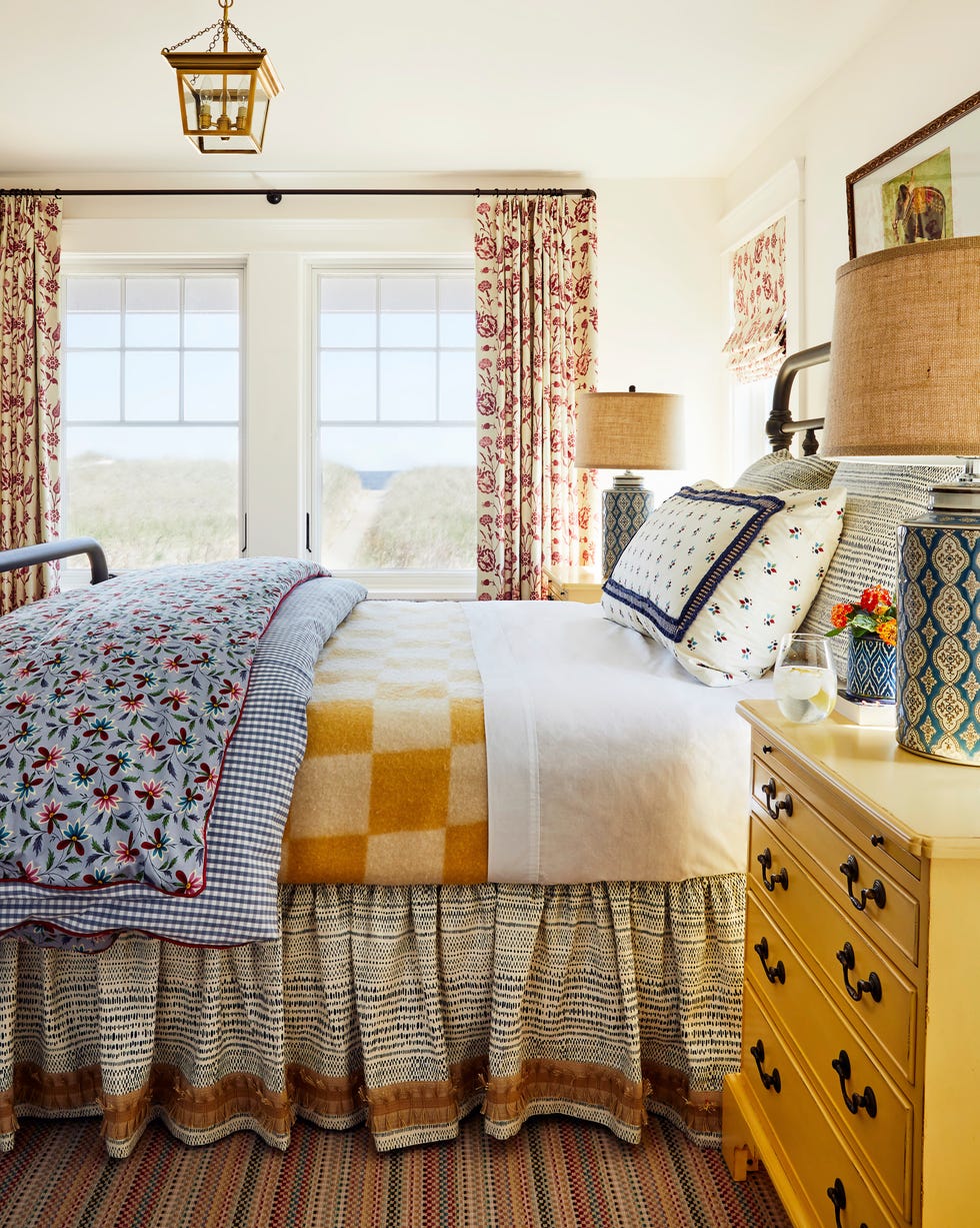 bedroom with yellow tones