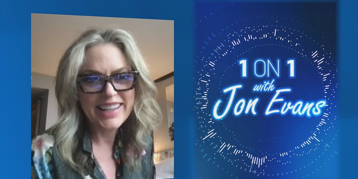 Elaine Hendrix: From "Parent Trap" to Queen of Azalea, her next role comes with a crown ("1on1 with Jon Evans" podcast)