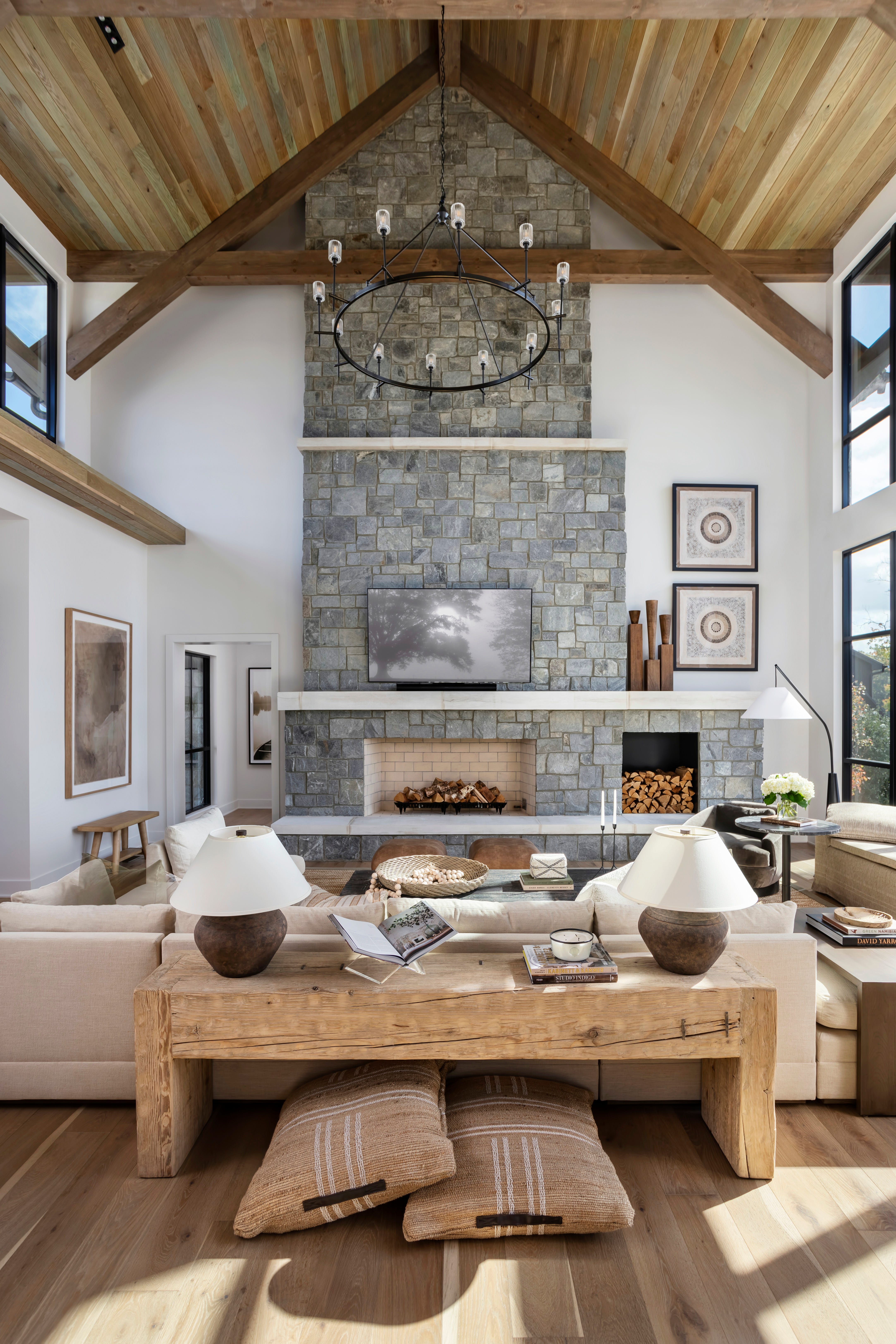 This Nashville, Tennessee beach house was designed by Brad Ramsey's living room This Nashville, Tennessee beach house was designed by Brad Ramsey's living room