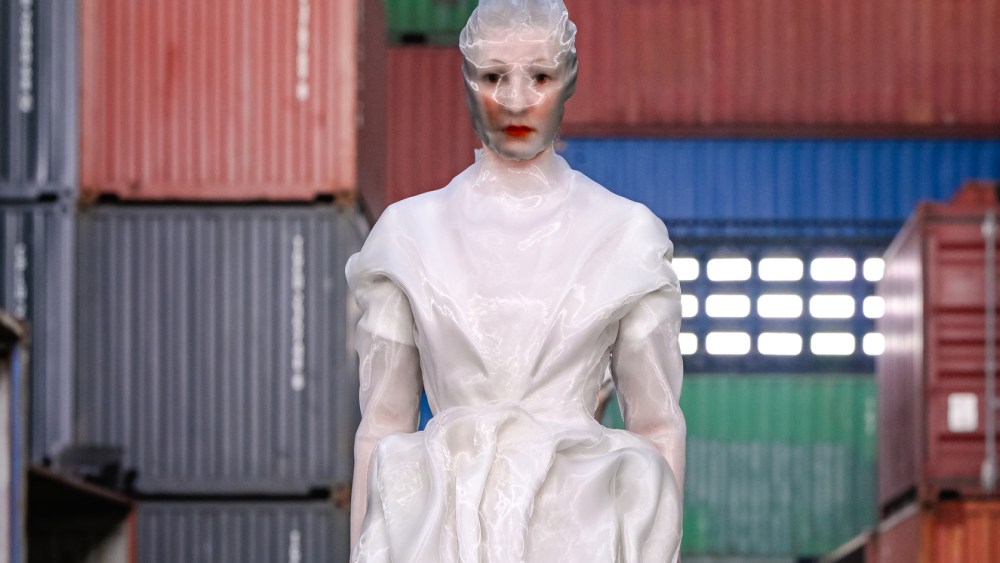 Maison Margiela Fall 2026: Brighter than Laopu Gold